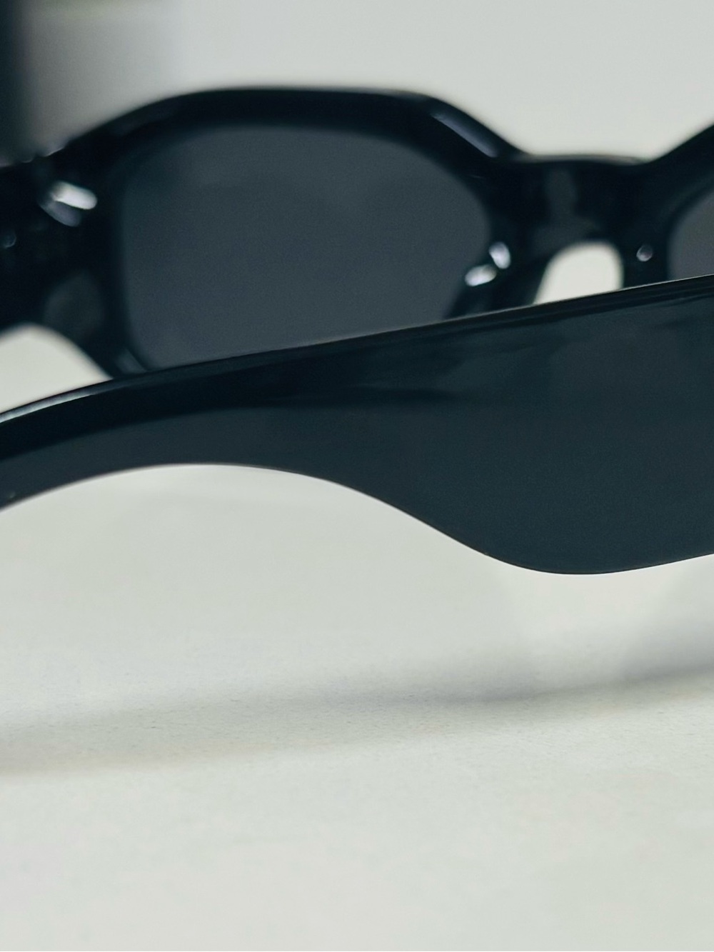 Versace Biggie Black Sunglasses - Gold Medusa Tiger Medallion - Y2K Chunky Squre - Picture 9 of 16